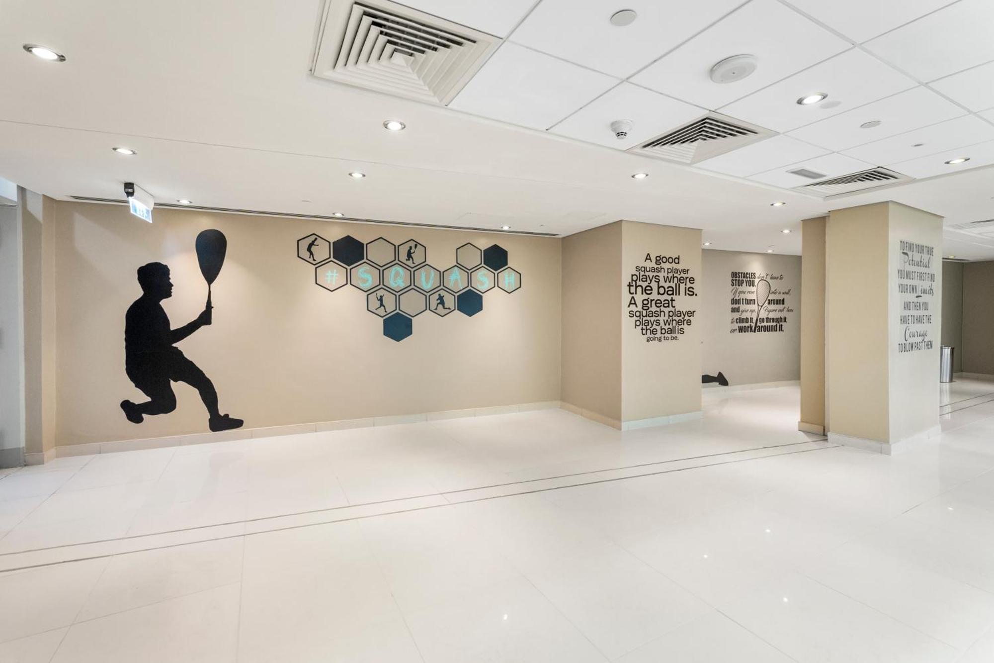 Stylish 1 Bedroom - Burj Khalifa View- 5Mn Walk To Dubai Mall-Apartment In Burj Views Tower * Dubai